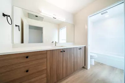 371 NW 19th Street #101, Redmond, OR 97756 - Photo 11