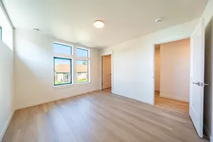 371 NW 19th St, Redmond, OR 97756 - Photo 13