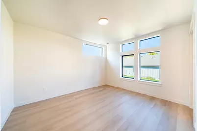 371 NW 19th Street #102, Redmond, OR 97756 - Photo 11