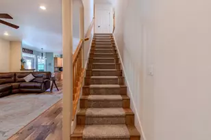 3059 Sycamore Wy, Medford, OR 97504 - Photo 17