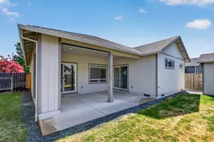 989 Pendleton Dr, Medford, OR 97501 - Photo 23