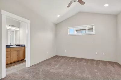 989 Pendleton Drive, Medford, OR 97501 - Photo 11