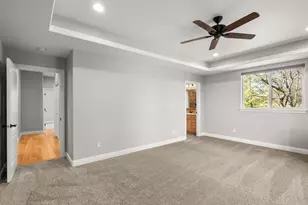 1868 NW F St, Grants Pass, OR 97526 - Photo 17