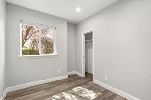 1868 NW F St, Grants Pass, OR 97526 - Photo 27