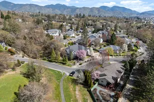 1868 NW F St, Grants Pass, OR 97526 - Photo 41