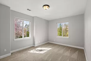 1868 NW F St, Grants Pass, OR 97526 - Photo 15