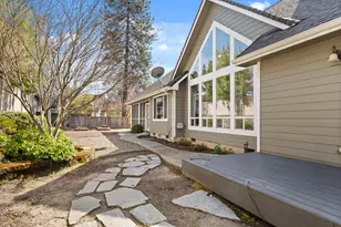 1868 NW F St, Grants Pass, OR 97526 - Photo 29