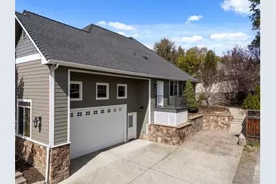 1868 NW F Street, Grants Pass, OR 97526 - Photo 41