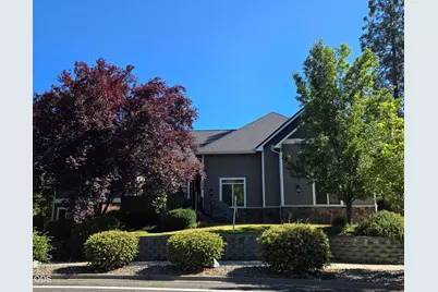 1868 NW F Street, Grants Pass, OR 97526 - Photo 3
