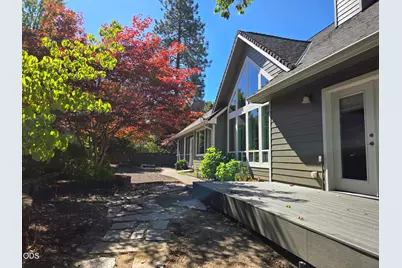 1868 NW F Street, Grants Pass, OR 97526 - Photo 33