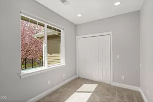 1868 NW F St, Grants Pass, OR 97526 - Photo 17