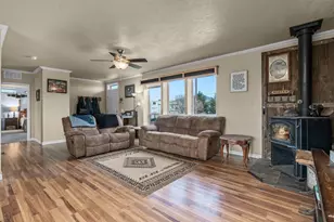 4886 NW Mint Ln, Prineville, OR 97754 - Photo 5