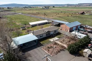 4886 NW Mint Ln, Prineville, OR 97754 - Photo 3