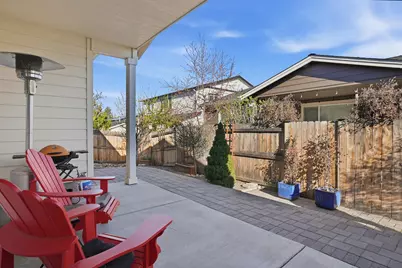 1227 NE Hoover Loop, Bend, OR 97701 - Photo 33