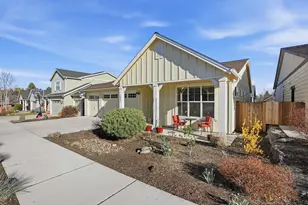 1227 NE Hoover Loop, Bend, OR 97701 - Photo 9