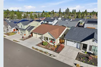 1227 NE Hoover Loop, Bend, OR 97701 - Photo 3