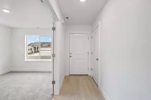 4136 SW Pumice Ave, Redmond, OR 97756 - Photo 3