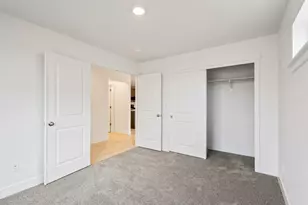 4136 SW Pumice Ave, Redmond, OR 97756 - Photo 5