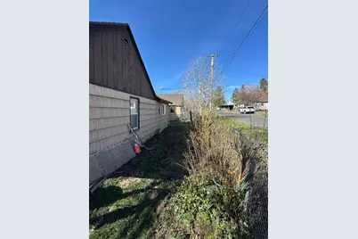 3444 Chelsea Street, Klamath Falls, OR 97601 - Photo 17