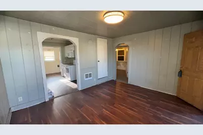 3424 Emerald Street, Klamath Falls, OR 97601 - Photo 3