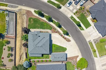 661 Forest Ridge Drive, Medford, OR 97504 - Photo 33