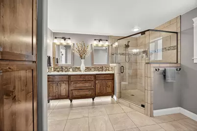 661 Forest Ridge Drive, Medford, OR 97504 - Photo 17