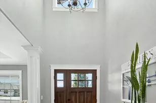 661 Forest Ridge Dr, Medford, OR 97504 - Photo 5