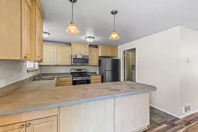 820 Garfield Street, Medford, OR 97501 - Photo 13