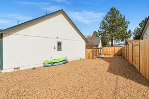 1270 SE 6th St, Prineville, OR 97754 - Photo 3