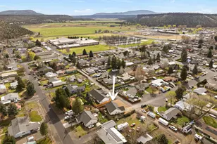 1270 SE 6th St, Prineville, OR 97754 - Photo 33