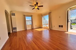 2533 Applegate Ave, Klamath Falls, OR 97601 - Photo 7