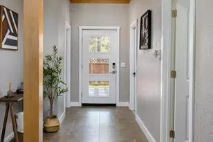 54977 Huntington Rd, Bend, OR 97707 - Photo 7