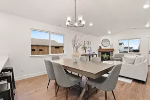 407 NW Monte Vis Ave, Madras, OR 97741 - Photo 7