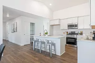 363 NW Monte Vis Ave, Madras, OR 97741 - Photo 9