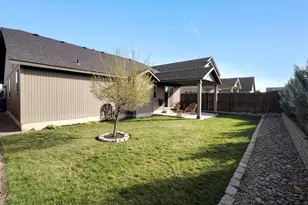 2378 NW Kingwood Ave, Redmond, OR 97756 - Photo 27