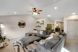 2378 NW Kingwood Ave, Redmond, OR 97756 - Photo 7