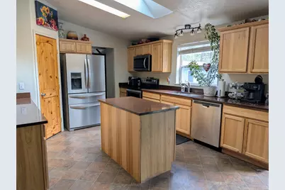 19877 Mahogany Street, Bend, OR 97702 - Photo 3