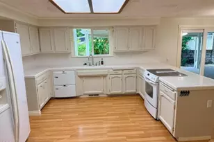 108 NW Sunhill Dr, Grants Pass, OR 97526 - Photo 5