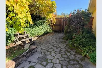 108 NW Sunhill Drive, Grants Pass, OR 97526 - Photo 25