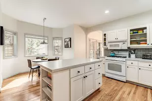 18063 Maury Mountain Ln, Sunriver, OR 97707 - Photo 17