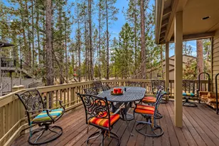 18063 Maury Mountain Ln, Sunriver, OR 97707 - Photo 3