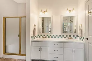 18063 Maury Mountain Ln, Sunriver, OR 97707 - Photo 9