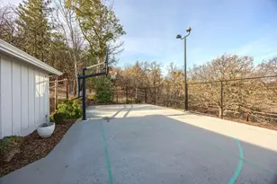 80 Placer Hill Dr, Jacksonville, OR 97530 - Photo 117