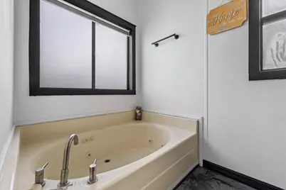 633 E Archwood #UNIT 86, Eagle Point, OR 97524 - Photo 17