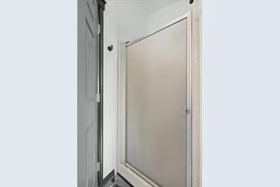 633 E Archwood #UNIT 86, Eagle Point, OR 97524 - Photo 19