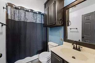 633 E Archwood, Eagle Point, OR 97524 - Photo 13