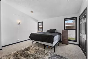 633 E Archwood, Eagle Point, OR 97524 - Photo 15