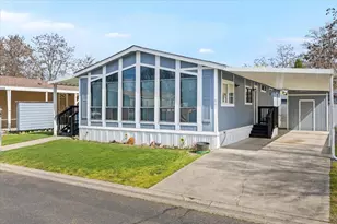 633 E Archwood, Eagle Point, OR 97524 - Photo 1