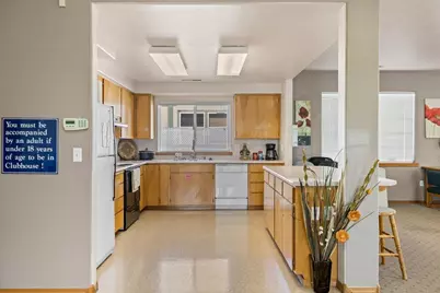 633 E Archwood #UNIT 86, Eagle Point, OR 97524 - Photo 27