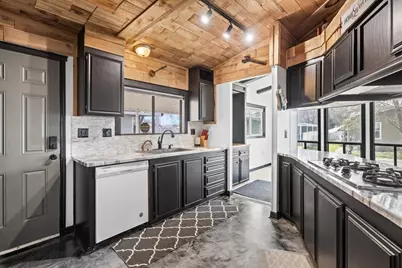 633 E Archwood #UNIT 86, Eagle Point, OR 97524 - Photo 9